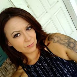 Angela Chandler Photo 46