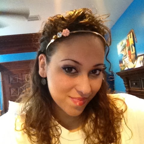 Cynthia Baez Photo 28