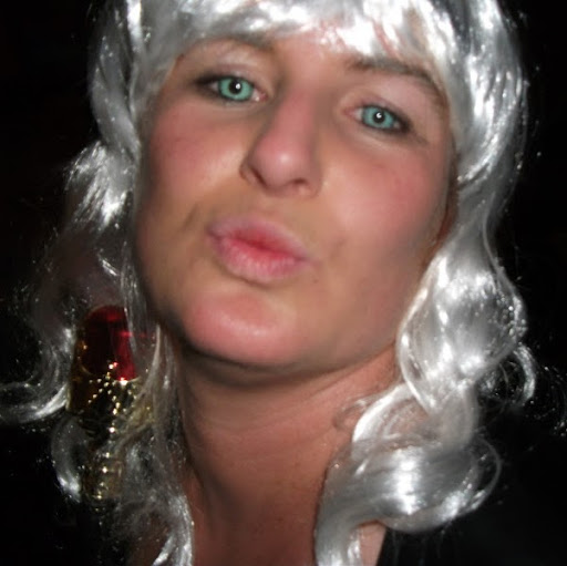 Selina Watson Photo 17