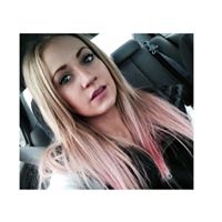 Danielle Walker Photo 42