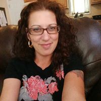Tara Newman Photo 25
