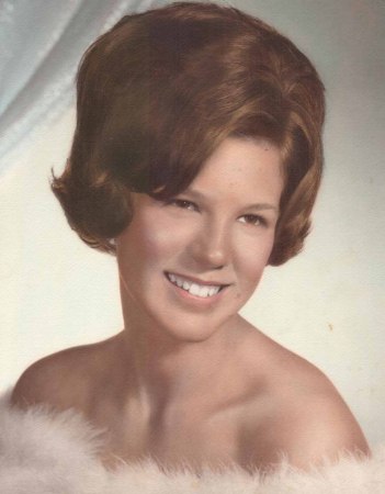 Linda Cartwright Photo 18