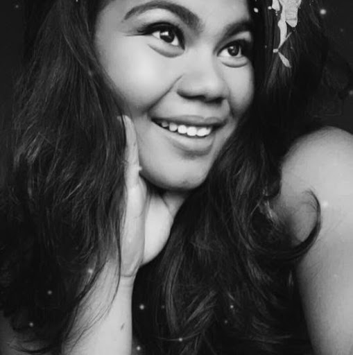 Angela Mercado Photo 30