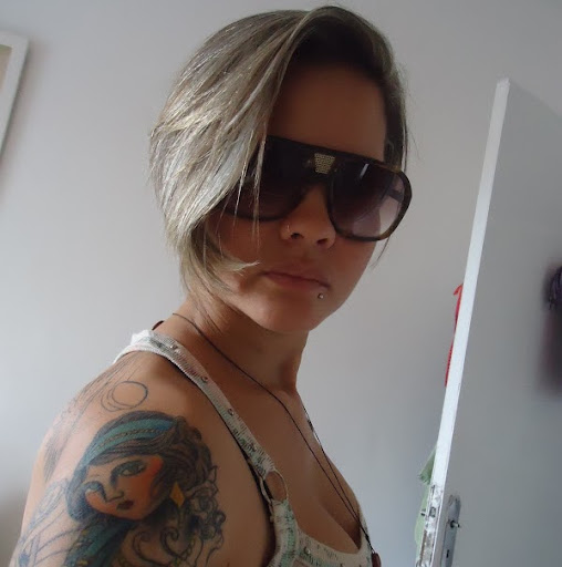 Kelly Amaral Photo 18