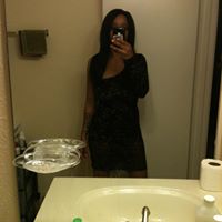 Selena Cunningham Photo 23