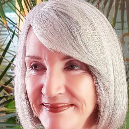 Sandra Hunter Photo 14
