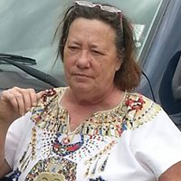 Deborah Latham Photo 32