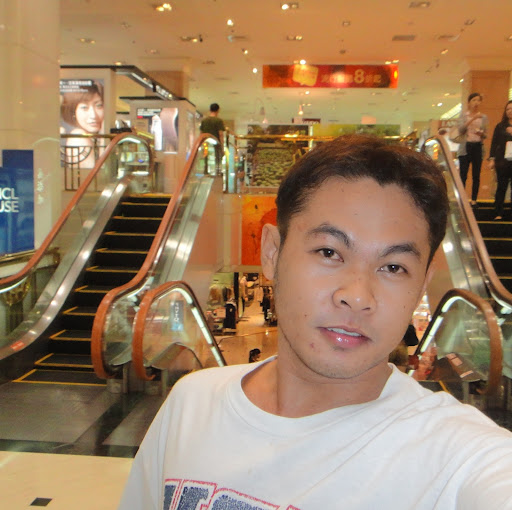 Wilbert Perez Photo 22
