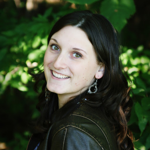 Emily Guthrie Photo 7