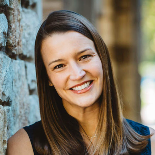 Lisa Wilkes Photo 33