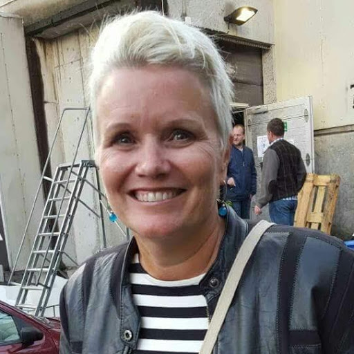 Kathleen Dale Photo 31
