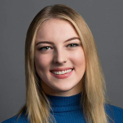 Hannah Gustafson Photo 21