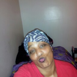 Latonya Young Photo 30