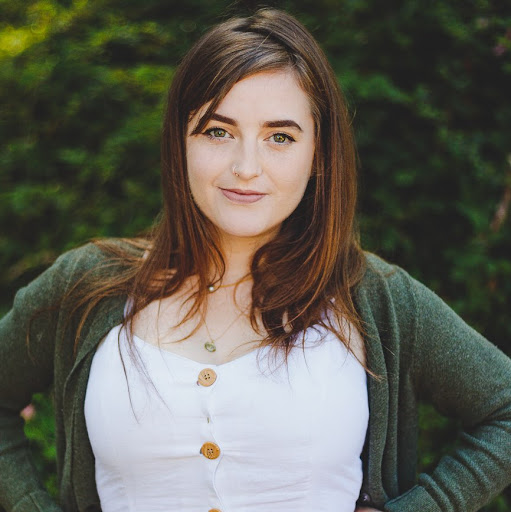 Jacqueline Calhoun Photo 29