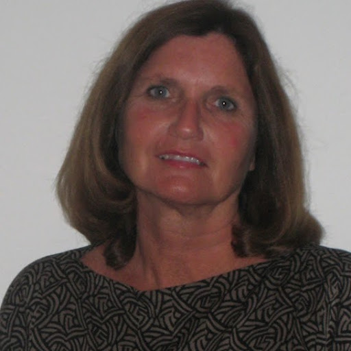 Linda Hunter Photo 45