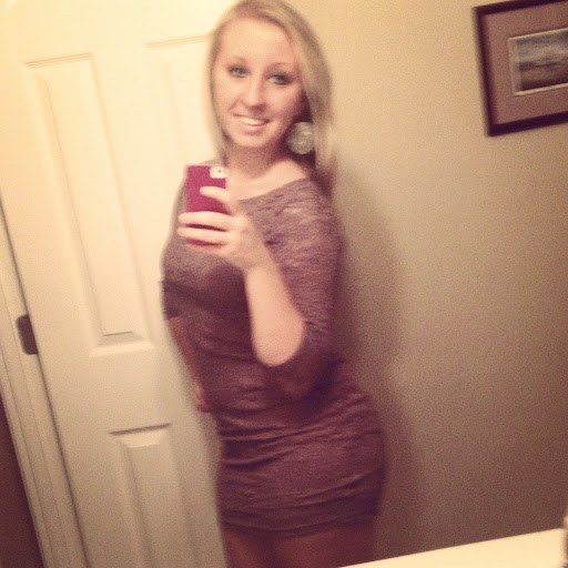 April Garrison Photo 35