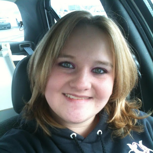 Alicia Knight Photo 7