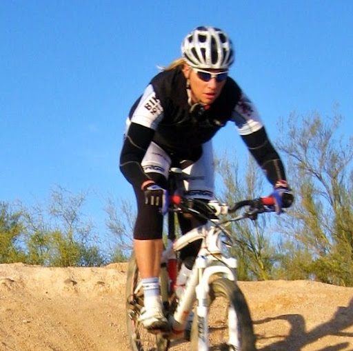 Michelle Lambert Photo 38