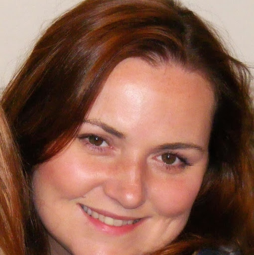 Julie Guthrie Photo 39
