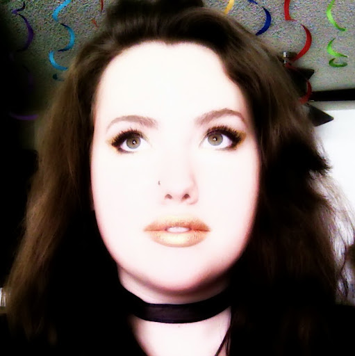 Hannah Holman Photo 29