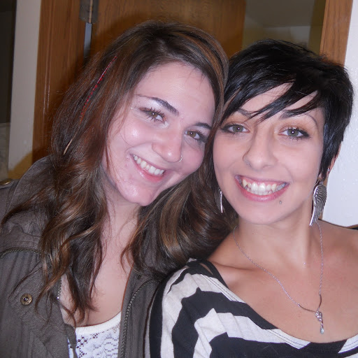 Allison Mathews Photo 35