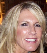 Julie Leins Photo 8