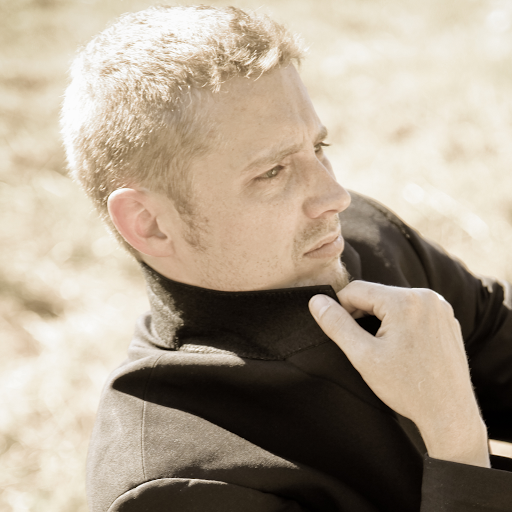 Nicholas Hunt Photo 29