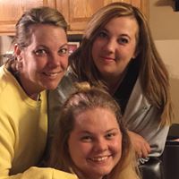 Laura Norris Photo 36