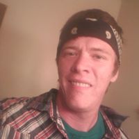 Tyler Robbins Photo 28