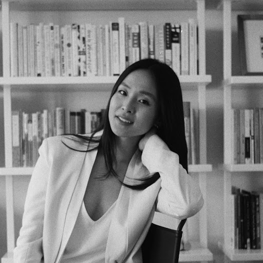 Theresa Lin Photo 32