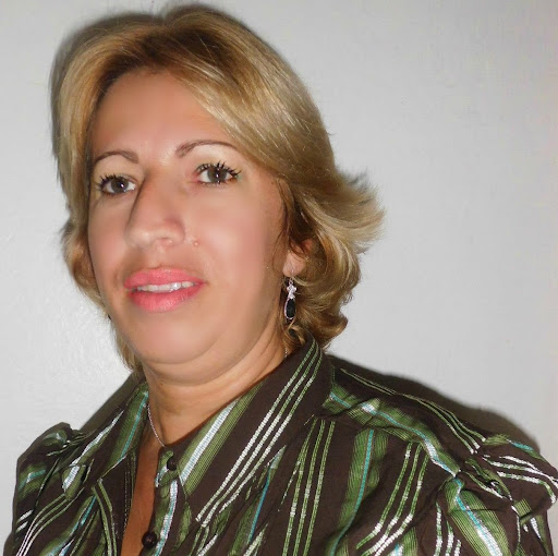 Adela Rosales Photo 20