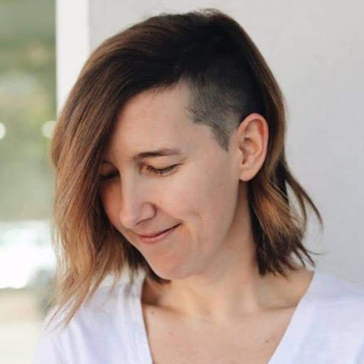 Sara Farley Photo 15