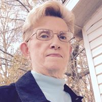 Linda Ellison Photo 35