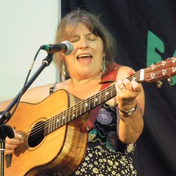 Marie Little Photo 18