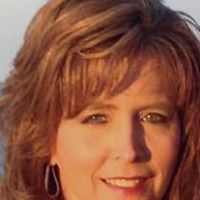 Tracy Lyons Photo 40