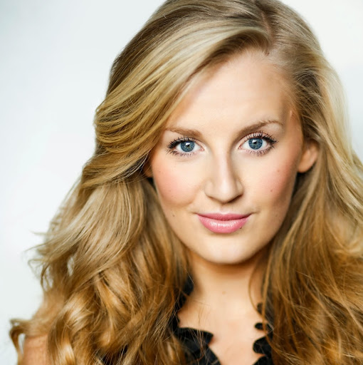 Abby Russell Photo 20