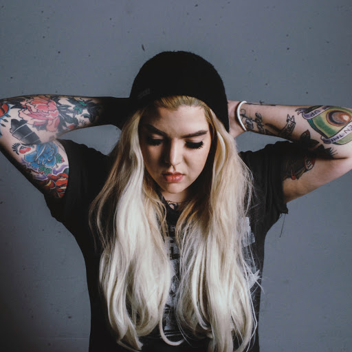 Katherine Saunders Photo 35