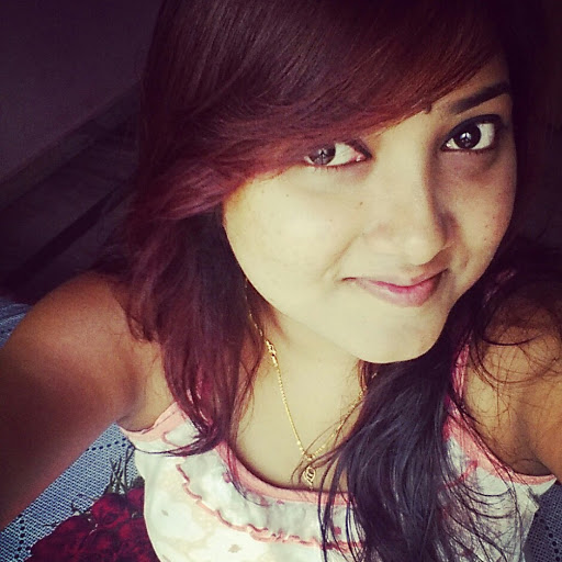 Neha Sharma Photo 29