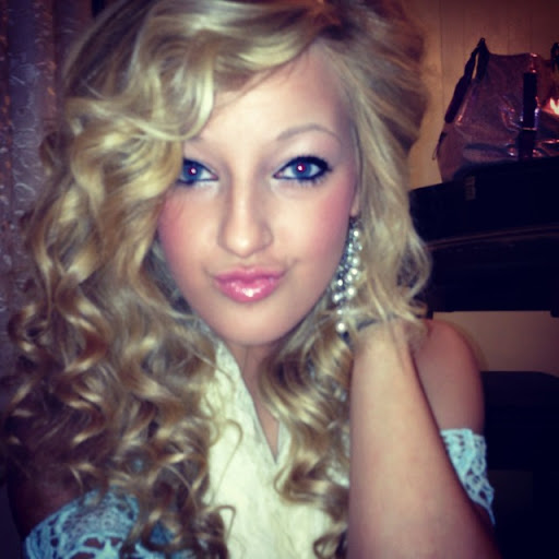 Erica Browning Photo 39