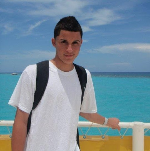 Luis Echevarria Photo 43