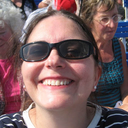 Josephine Robinson Photo 9