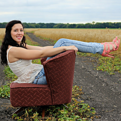 Erica Laughlin Photo 10