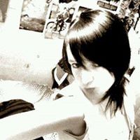 Sarah Wood Photo 28