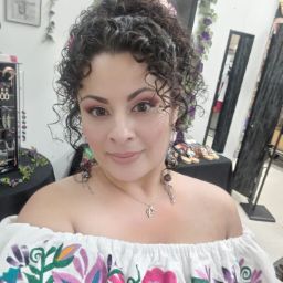 Sarah Chavez Photo 39