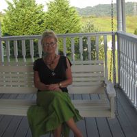Joy Vaughn Photo 5