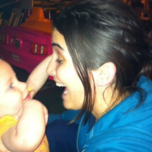 Kimberly Tomlin Photo 20