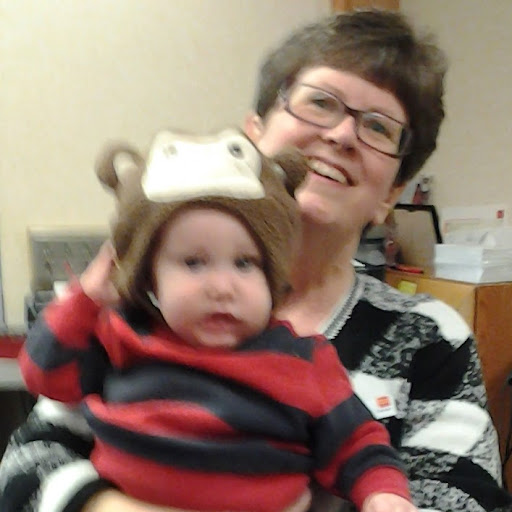 Carolyn Bentley Photo 27