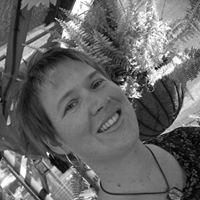 Connie Watts Photo 14