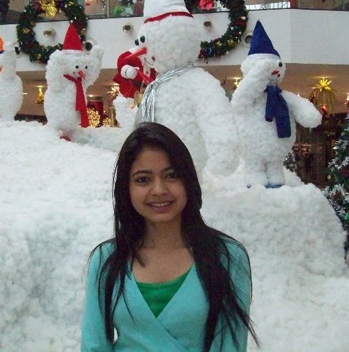 Zoya Khan Photo 8