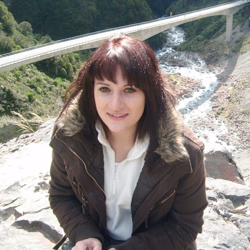 Shelley Hunter Photo 22